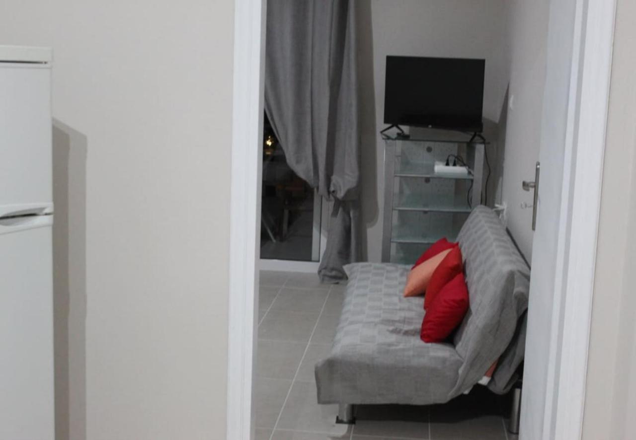 Zoe Apartments Tolón Eksteriør bilde